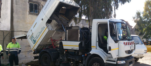 Barredora del ayuntamiento de Marbella Barredora del ayuntamiento de Marbella