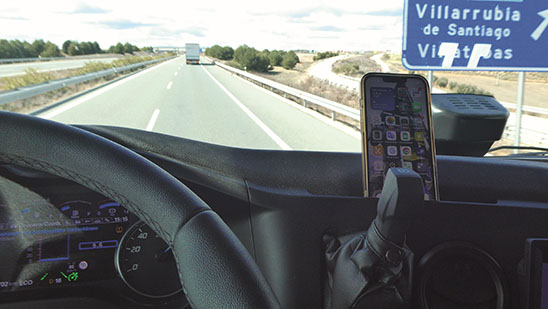 Soporte para colocar el móvil o la tablet contactofline4