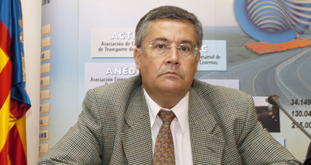 Declaraciones de Enrique Ortiz, presidente de CETM Cisternas: “Un 2011 muy similar a 2010” Declaraciones de Enrique Ortiz, presidente de CETM Cisternas: “Un 2011 muy similar a 2010”