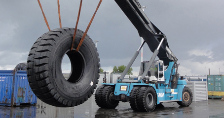 Bridgestone trae el neumático más grande del mundo a Europa