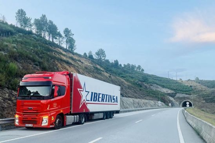 Suben los costes pero con un aumento de la actividad en transporte nacional e internacional de mercancías por carretera en España