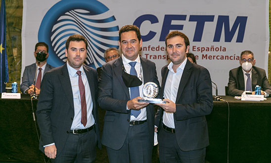 Manuel Aguado Burgaz Placa CETM a título póstumo por CETM PORTAVEHICULOS Manuel Aguado Burgaz Placa CETM a título póstumo por CETM PORTAVEHICULOS