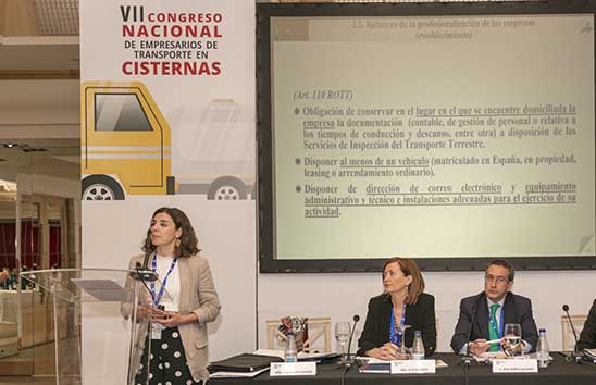 Marta Santamaría, subdirectora General de Ordenación y Normativa del Ministerio de Fomento Marta Santamaría, subdirectora General de Ordenación y Normativa del Ministerio de Fomento