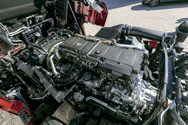 Motor del Mercedes-Benz Actros 1863 LS GigaSpace Motor del Mercedes-Benz Actros 1863 LS GigaSpace
