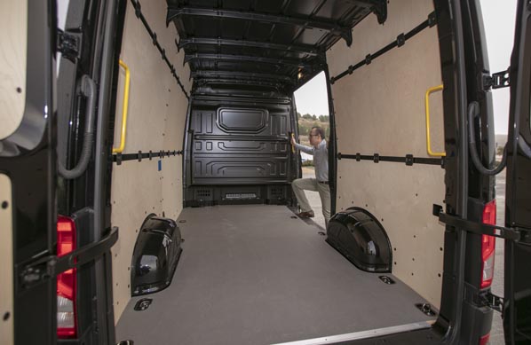 Prueba MAN TGE Caja de carga de la furgoneta MAN es de 11,3 metros cúbicos