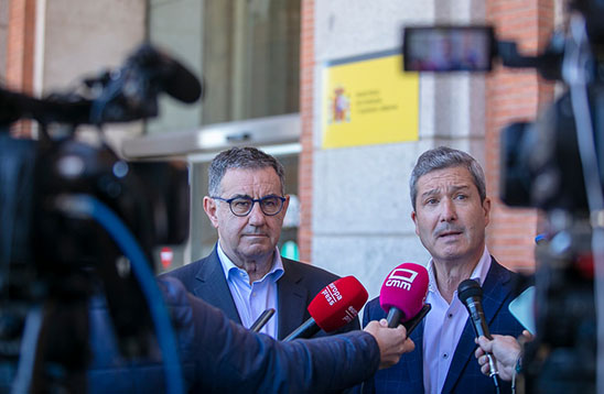 Javier Arnedo junto a Carmelo González arnedoministerio2