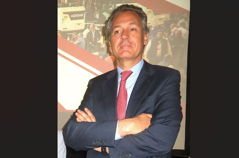 b3c622fad3eae7baa1a3ad754608ced0 XL