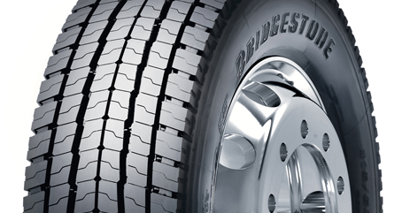 Bridgestone presenta su primer neumático recauchutado Ecopia para camión Bridgestone presenta su primer neumático recauchutado Ecopia para camión