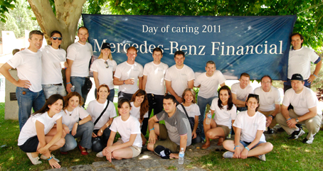Empleados de la financiera de Mercedes-Benz en España apoyan proyectos sociales por segundo año consecutivo