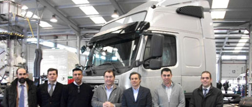 Entrega del camión a Transportes Monfort