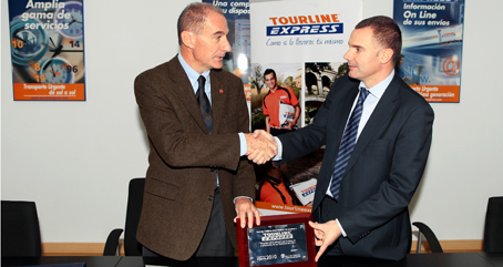 Tourline Express, distinguida por la ONG `Save the Children´ 