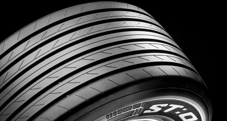 Pirelli “súper single” para semis y remolques