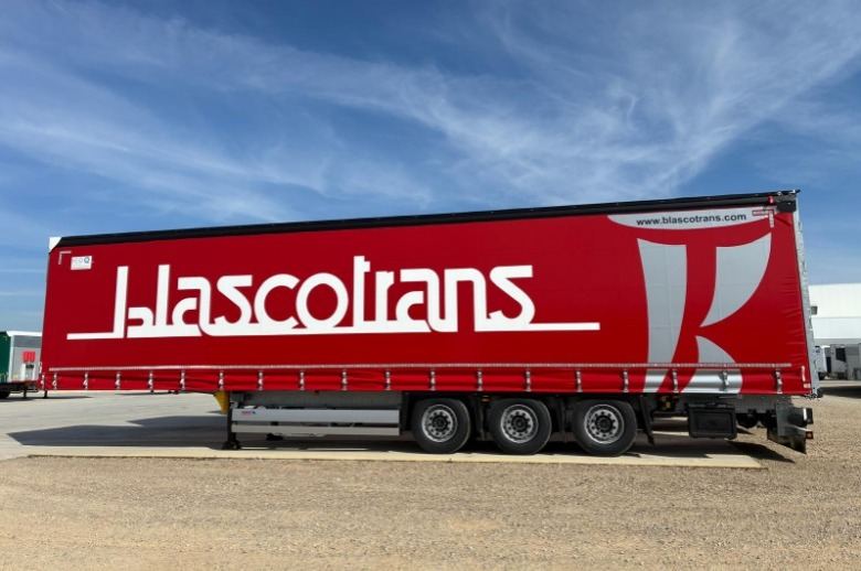 Blascotrans incorpora 37 semirremolques S.CS X-TOUGH a su flota