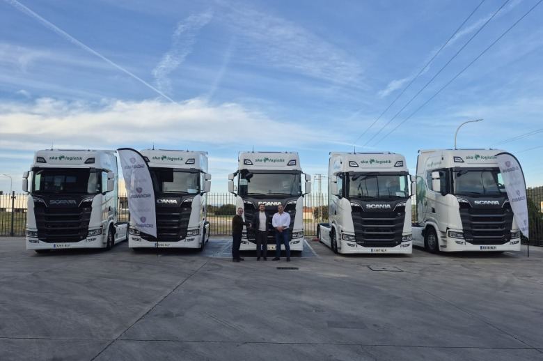 Ska Logistik suma cinco tractoras Scania V8 a su flota