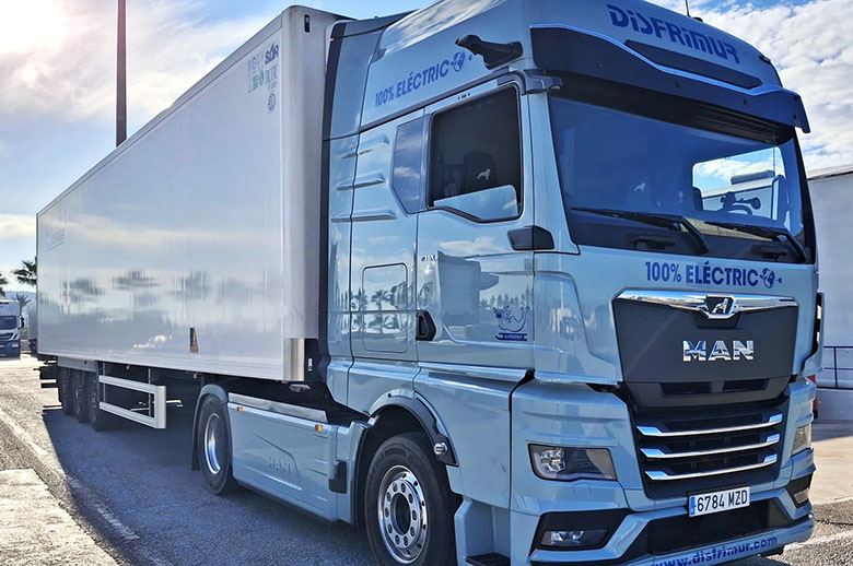 MAN Truck & Bus entrega el primer camión eléctrico de configuración larga distancia en España
