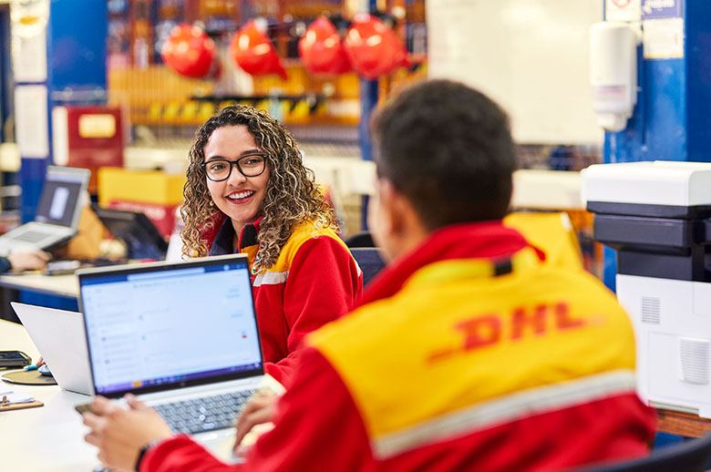DHL Supply Chain acelera el despliegue de automatización