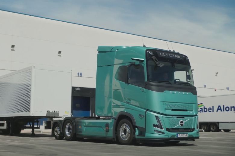 Volvo presenta nuevos camiones eléctricos con autonomías de hasta 700 km
