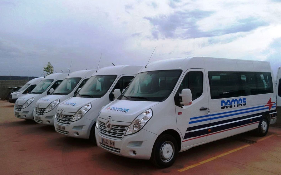 Grupo Interbus suma cuatro Renault Master a su flota - Transporte ...