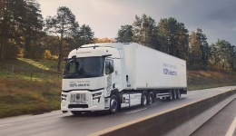 Renault Trucks refuerza sus posiciones en un mercado bajo presión