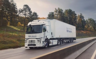 Renault Trucks refuerza sus posiciones en un mercado bajo presión