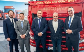 Révész Group recibe en Hungría su camión DAF número 1500