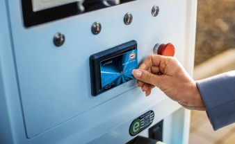 DKV Mobility presenta la tarjeta DKV +Charge