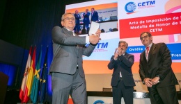 La CETM reconoce a Ovidio de la Roza con la Medalla de Honor