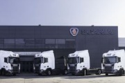 TXT incorpora cuatro camiones Scania Super con contrato de mantenimiento integral