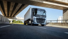 Plataforma de motor Volvo Trucks más eficiente y multienergía
