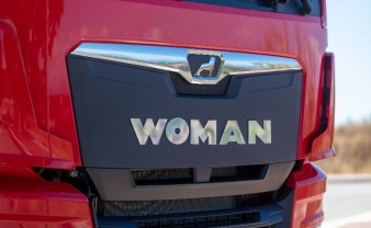 MAN lanza la sexta edición de las becas WoMAN para mujeres del transporte