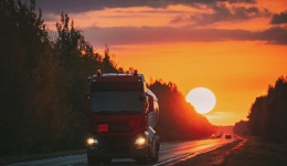 Olas de calor y transporte: cómo mantener seguros y en movimiento a los conductores