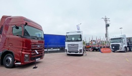 López y Vázquez presenta la nueva cabina del F-MAX MCA en Lugo